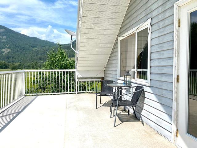 11325 Granby Road, House detached with 4 bedrooms, 3 bathrooms and null parking in Kootenay Boundary D BC | Image 39