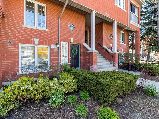 1 - 132 Strachan Ave, Townhouse with 3 bedrooms, 2 bathrooms and 1 parking in Toronto ON | Image 27
