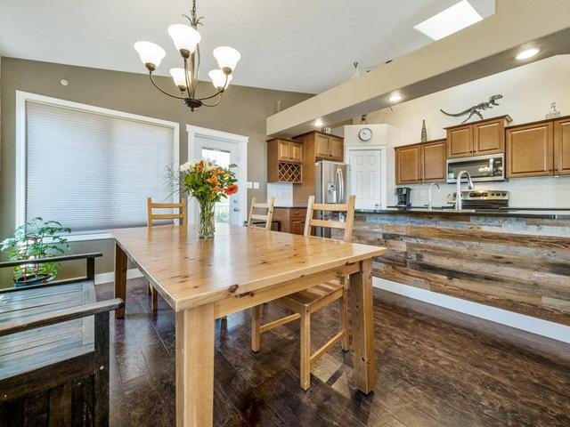 10 Canyoncrest Court W, House detached with 4 bedrooms, 3 bathrooms and 4 parking in Lethbridge AB | Image 17
