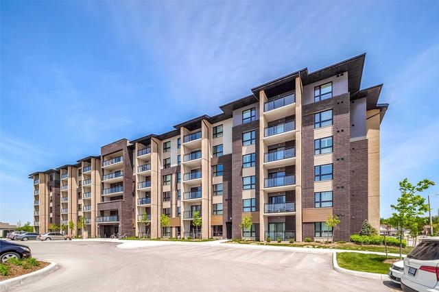 312 - 7 Kay Cres, Condo with 2 bedrooms, 2 bathrooms and 1 parking in Guelph ON | Image 2