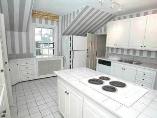 7 Austin Terr, House detached with 8 bedrooms, 12 bathrooms and 10 parking in Toronto ON | Image 4