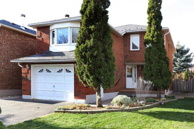 138 Marlott Rd, House detached with 3 bedrooms, 3 bathrooms and 5 parking in Vaughan ON | Image 1