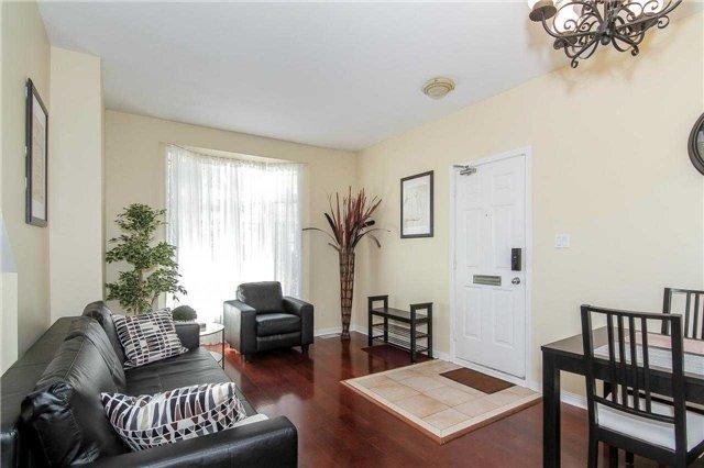 Th2 - 11 Niagara St, Townhouse with 2 bedrooms, 2 bathrooms and 1 parking in Toronto ON | Image 2