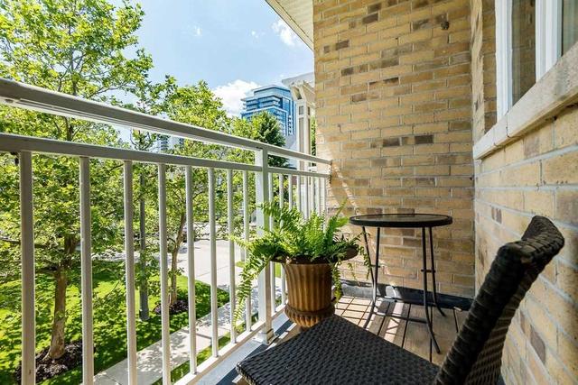 111 Compass Way, Townhouse with 3 bedrooms, 3 bathrooms and 3 parking in Mississauga ON | Image 9
