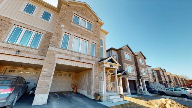 99 Frank's Way, House attached with 3 bedrooms, 2 bathrooms and 3 parking in Barrie ON | Image 12