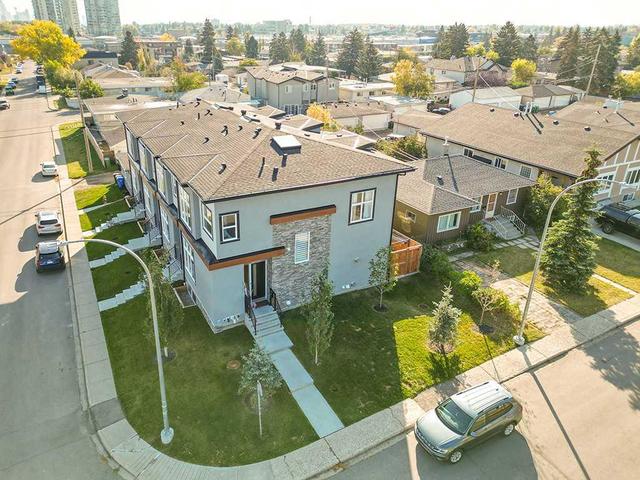 1104 40 Street Sw, Home with 4 bedrooms, 3 bathrooms and 1 parking in Calgary AB | Image 31