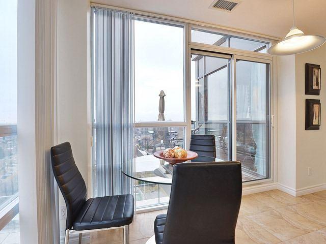 ph 220 - 35 Hollywood Ave E, Condo with 2 bedrooms, 2 bathrooms and 1 parking in Toronto ON | Image 9