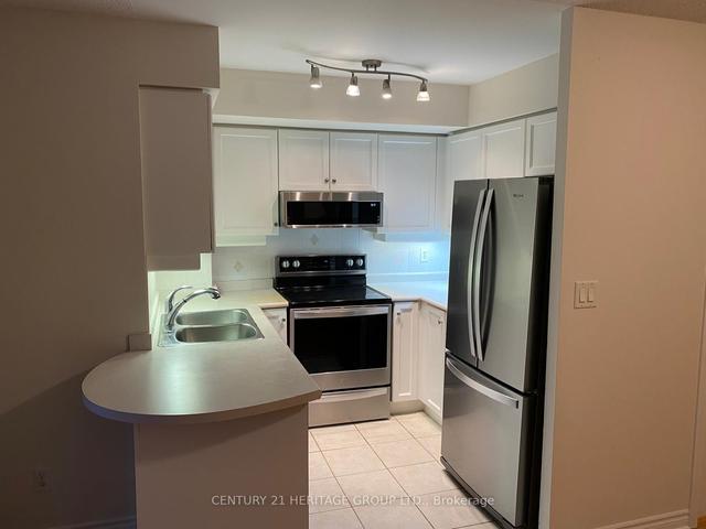 607 - 2 Rean Dr, Condo with 1 bedrooms, 1 bathrooms and 1 parking in Toronto ON | Image 1