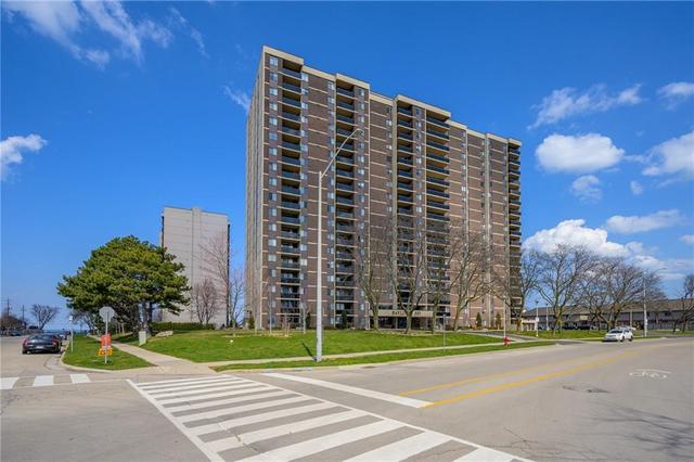 1104 - 301 Frances Avenue S, Condo with 3 bedrooms, 1 bathrooms and null parking in Hamilton ON | Image 5