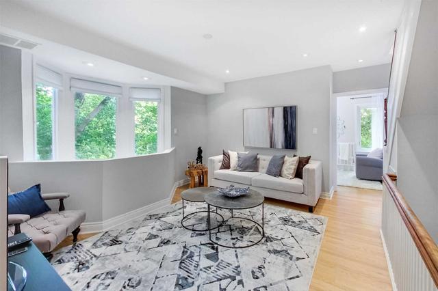 162 Spruce St, House semidetached with 3 bedrooms, 3 bathrooms and 2 parking in Toronto ON | Image 14