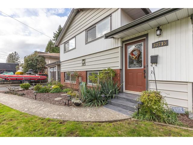 33715 Mayfair Avenue, House detached with 3 bedrooms, 2 bathrooms and 3 parking in Abbotsford BC | Image 4