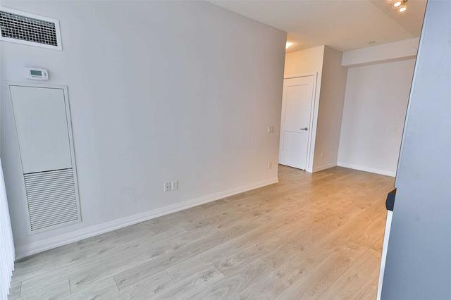 2018 - 7895 Jane St, Condo with 1 bedrooms, 1 bathrooms and 0 parking in Vaughan ON | Image 5