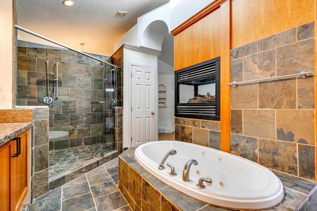 2724 7 Avenue Nw, Home with 3 bedrooms, 3 bathrooms and 4 parking in Calgary AB | Image 29