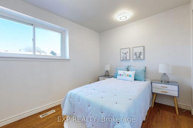 10 - 4 Liszt Gate W, Townhouse with 3 bedrooms, 2 bathrooms and 2 parking in Toronto ON | Image 4