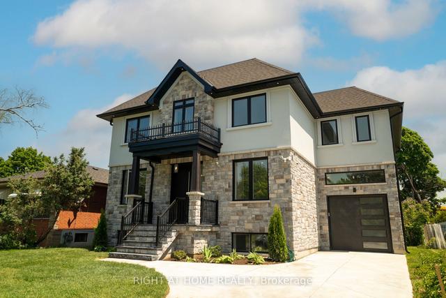 29 Brampton Rd, House detached with 4 bedrooms, 5 bathrooms and 3 parking in Toronto ON | Image 12