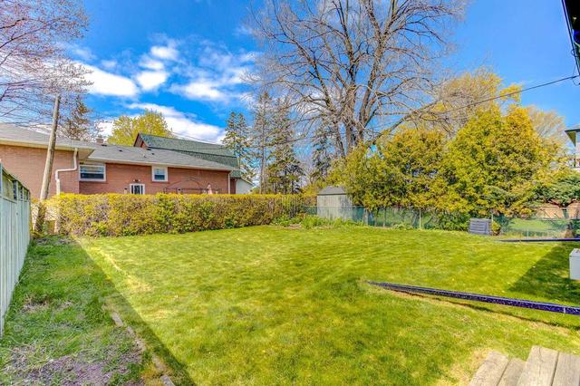 4 Cardigan Rd, House detached with 3 bedrooms, 2 bathrooms and 5 parking in Toronto ON | Image 10