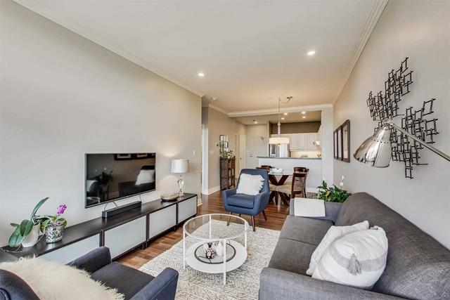 205 - 1 Leaside Park Dr, Condo with 1 bedrooms, 1 bathrooms and 1 parking in Toronto ON | Image 1