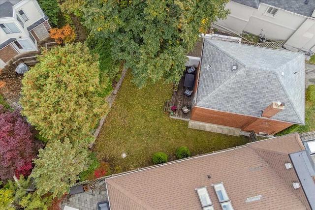 51 Mcbain Ave, House detached with 3 bedrooms, 1 bathrooms and 3 parking in Toronto ON | Image 24