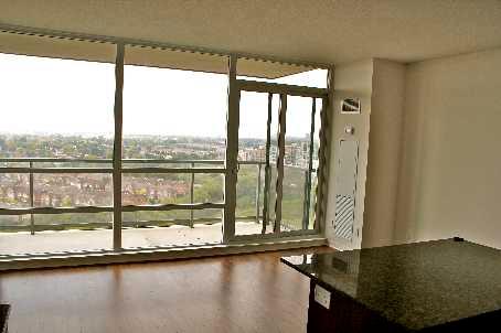 2003 - 15 Legion Rd N, Condo with 1 bedrooms, 1 bathrooms and 1 parking in Toronto ON | Image 2