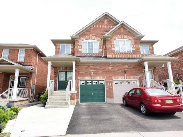 93 Heartview Rd, House semidetached with 4 bedrooms, 4 bathrooms and 4 parking in Brampton ON | Card Image