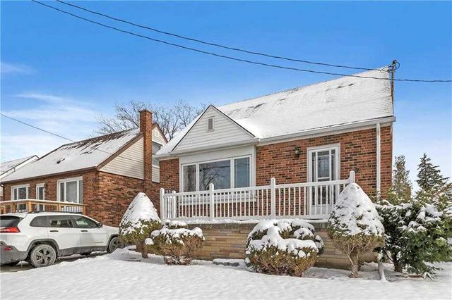 53 East 35th St, House detached with 3 bedrooms, 2 bathrooms and 3 parking in Hamilton ON | Image 12