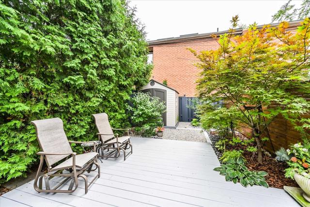 61 Aldwych Ave, House detached with 3 bedrooms, 3 bathrooms and 1 parking in Toronto ON | Image 24