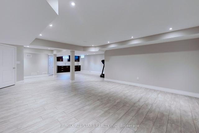 2 Sangria Crt, House detached with 5 bedrooms, 7 bathrooms and 10 parking in Vaughan ON | Image 28
