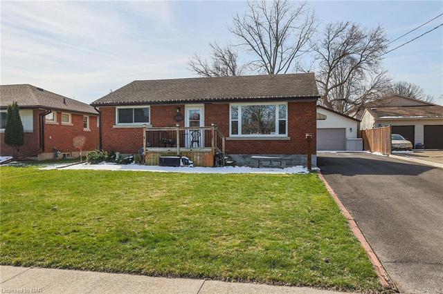 6136 Sidney Street, House detached with 4 bedrooms, 2 bathrooms and 8 parking in Niagara Falls ON | Image 12