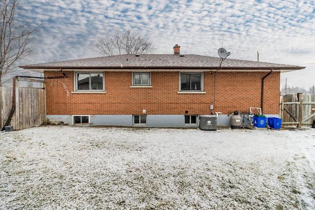 551 Dean Ave, House detached with 3 bedrooms, 2 bathrooms and 4 parking in Oshawa ON | Image 24