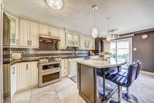 26 Solstice Dr, House detached with 4 bedrooms, 4 bathrooms and 6 parking in Toronto ON | Image 30