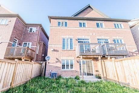 11 Gooseman Cres, House semidetached with 3 bedrooms, 3 bathrooms and 3 parking in Markham ON | Image 12