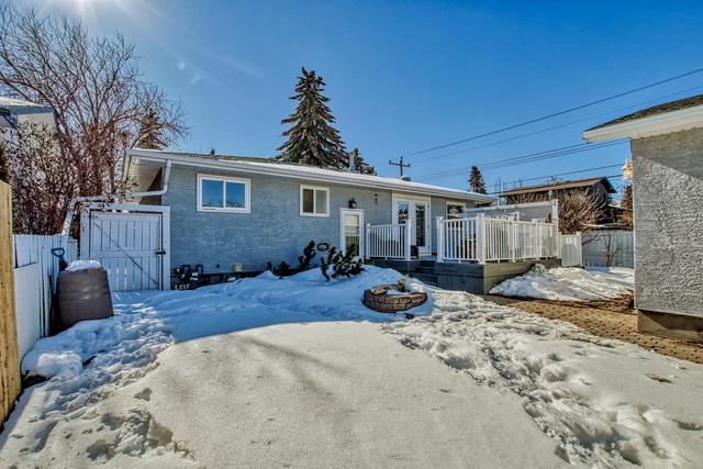 4652 Namaka Crescent Nw, House detached with 3 bedrooms, 2 bathrooms and 4 parking in Calgary AB | Image 26