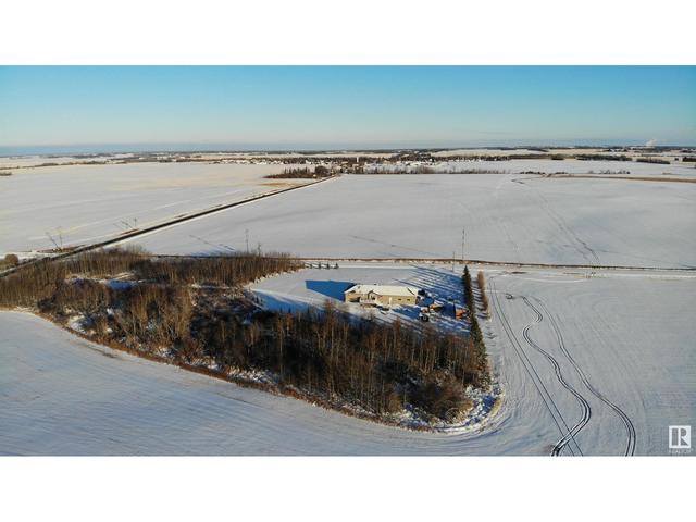 57328 Rge Rd 252, House detached with 5 bedrooms, 3 bathrooms and 20 parking in Sturgeon County AB | Image 15