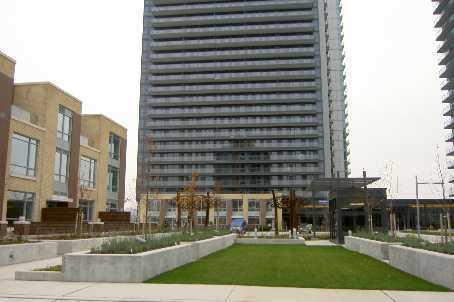 th11 - 33 Singer Crt, Condo with 1 bedrooms, 2 bathrooms and 1 parking in Toronto ON | Image 2