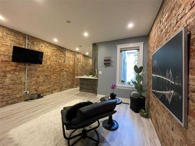 main - 725 Palmerston Ave W, House semidetached with 2 bedrooms, 2 bathrooms and 0 parking in Toronto ON | Image 31