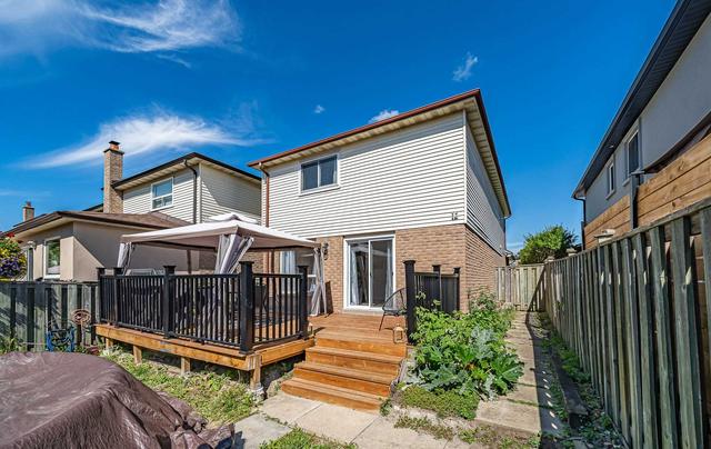 7 Greenbelt Cres, House detached with 3 bedrooms, 3 bathrooms and 3 parking in Richmond Hill ON | Image 15