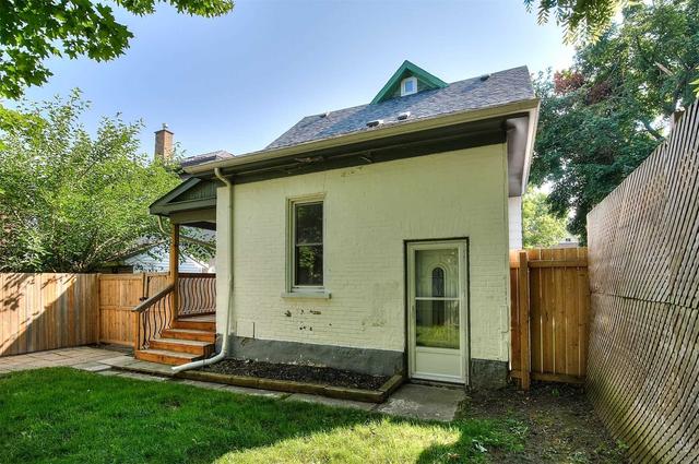 55 Ellen St W, House detached with 3 bedrooms, 3 bathrooms and 4 parking in Kitchener ON | Image 32