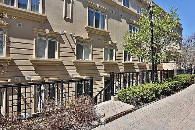Th 10 - 78 Carr St, Townhouse with 2 bedrooms, 2 bathrooms and 1 parking in Toronto ON | Image 1