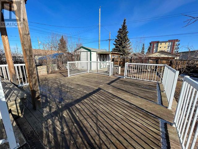 11008 101 Avenue, House detached with 3 bedrooms, 2 bathrooms and null parking in Fort St. John BC | Image 26