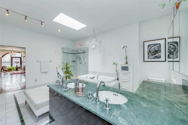 234 Queen St E, House attached with 1 bedrooms, 3 bathrooms and 1 parking in Toronto ON | Image 27