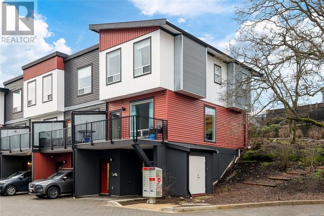 100 - 1726 Kerrisdale Rd, House attached with 3 bedrooms, 3 bathrooms and 1 parking in Nanaimo BC | Image 2