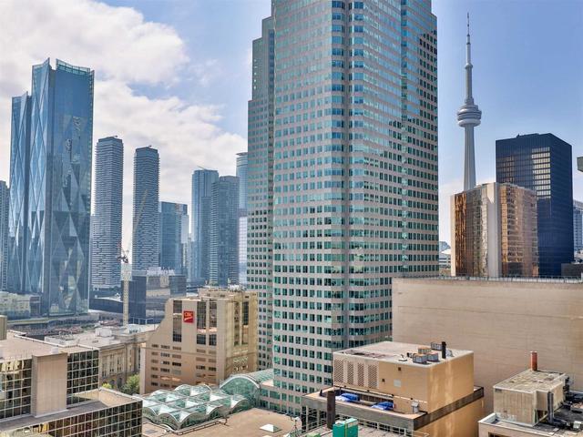 2003 - 7 King St E, Condo with 2 bedrooms, 2 bathrooms and 1 parking in Toronto ON | Image 21