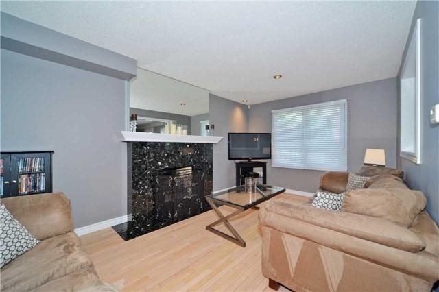 104 Ridgefield Cres, House detached with 4 bedrooms, 4 bathrooms and 4 parking in Vaughan ON | Image 7