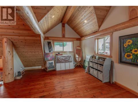 1414 Huckberry Drive, House detached with 2 bedrooms, 2 bathrooms and 10 parking in Columbia Shuswap C BC | Card Image
