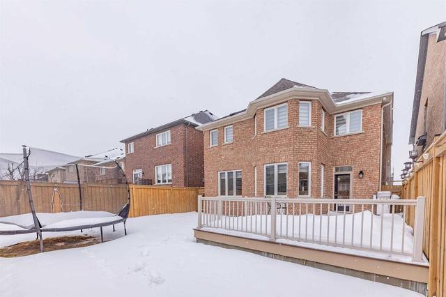 27 Learmont Ave, House detached with 4 bedrooms, 4 bathrooms and 4 parking in Caledon ON | Image 29