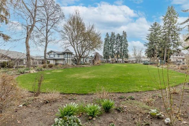 101 - 1986 Bowes Street, House attached with 3 bedrooms, 2 bathrooms and 2 parking in Kelowna BC | Image 42