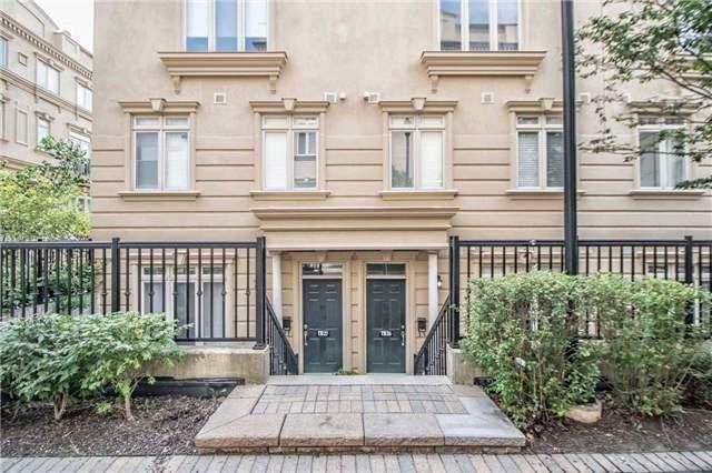 Th26 - 70 Carr St, Townhouse with 2 bedrooms, 1 bathrooms and 1 parking in Toronto ON | Image 2