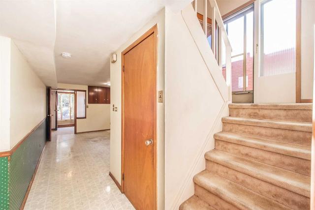 51 Starview Dr, House semidetached with 3 bedrooms, 2 bathrooms and 3 parking in Toronto ON | Image 19