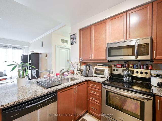 405 - 100 John St, Condo with 1 bedrooms, 1 bathrooms and 1 parking in Brampton ON | Image 3