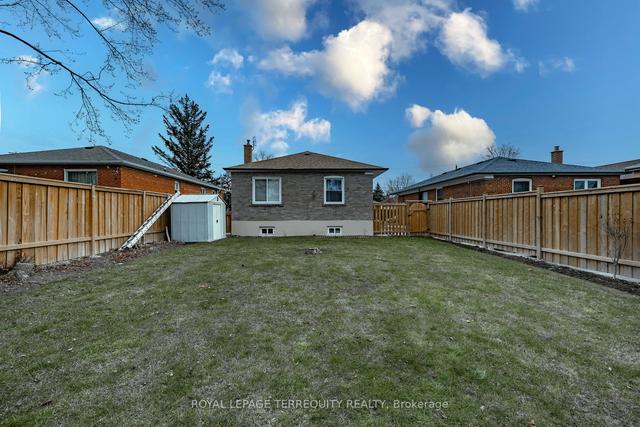 140 Crocus Dr, House detached with 3 bedrooms, 2 bathrooms and 2 parking in Toronto ON | Image 35